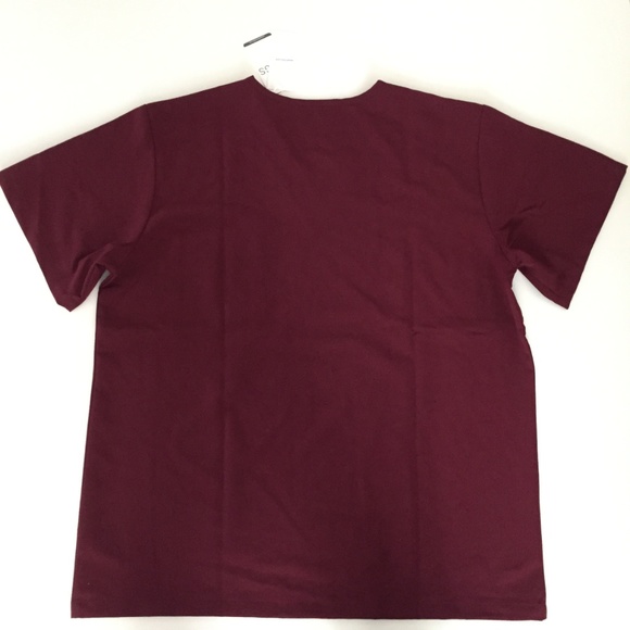 NWT FIGS LEON 2 Pocket Burgundy Scrubs Shirt Top - Picture 8 of 8